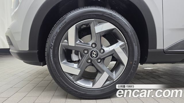 Hyundai Venue 1,6 Premium — пробег 11 659 км — фото 5 из 5