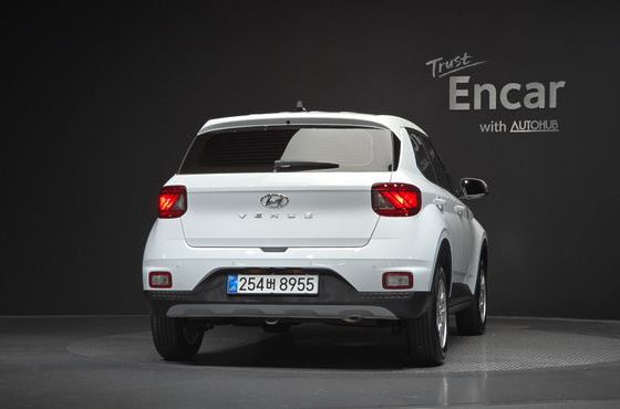Hyundai Venue 1,6 Premium — пробег 5 178 км — фото 4 из 5