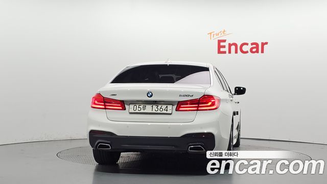 BMW 5-Series 520d xDrive M Sport Package Plus — пробег 186 467 км — фото 4 из 5