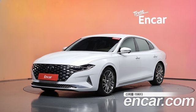 Hyundai Grandeur 2.5 Calligraphy — пробег 106 260 км — фото 1 из 5