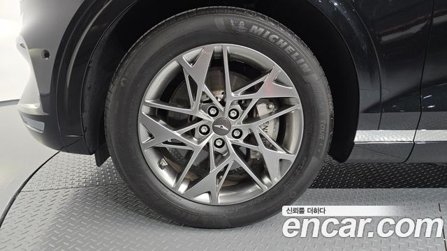 Genesis GV70 2.5T Gasoline 2WD — пробег 17 775 км — фото 5 из 5