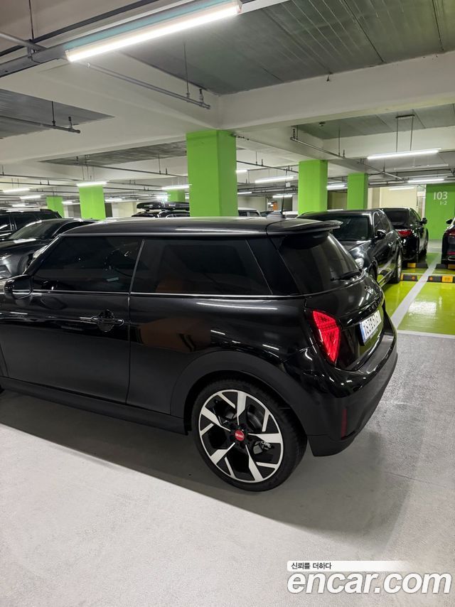 Mini Cooper Favoured — пробег 6 900 км — фото 5 из 5