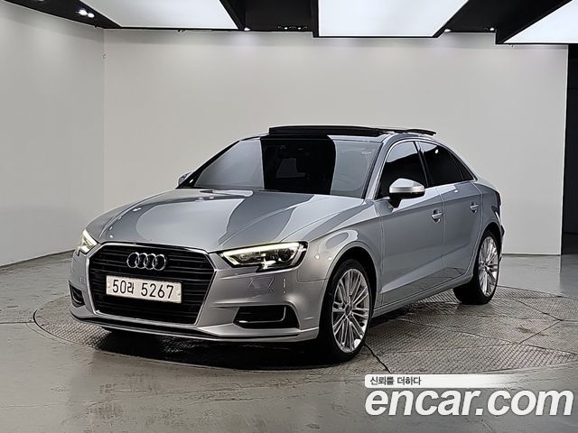 Audi A3 40 TFSI 8V — пробег 119 470 км — фото 1 из 5