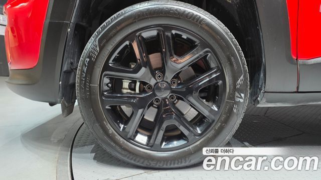 Jeep Renegade 1.3 Limited AWD — пробег 16 092 км — фото 5 из 5