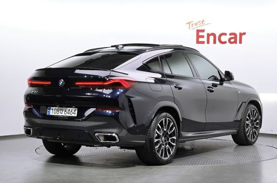 BMW X6 xDrive40i M Sport — пробег 25 203 км — фото 2 из 5