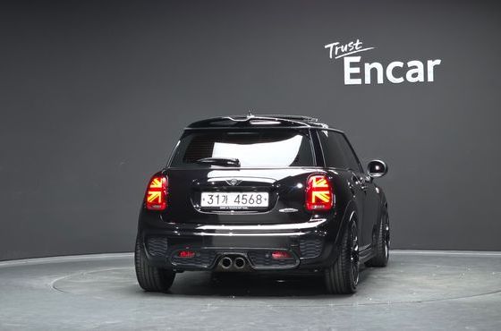 Mini Cooper JCW 3rd Generation — пробег 146 077 км — фото 4 из 5