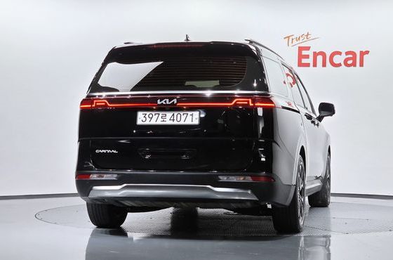 Kia Carnival Diesel 9-Seater Signature — пробег 97 900 км — фото 4 из 5