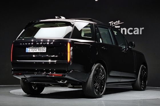 Land Rover Range Rover P530 Autobiography Long Wheel Base — пробег 19 км — фото 2 из 5