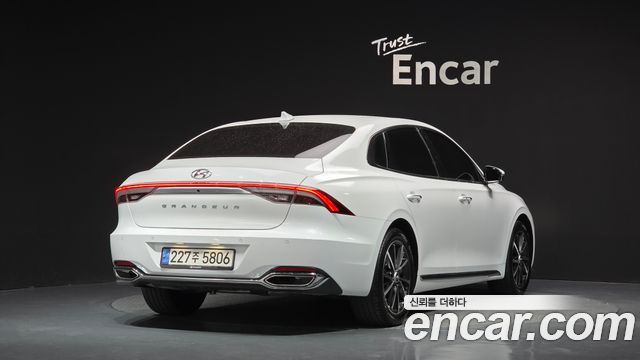 Hyundai Grandeur из Кореи Encar