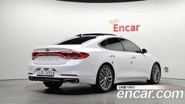 Hyundai Grandeur из Кореи Encar