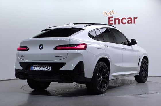 BMW X4 xDrive20i M Sport Pro Special Edition — пробег 8 262 км — фото 2 из 5