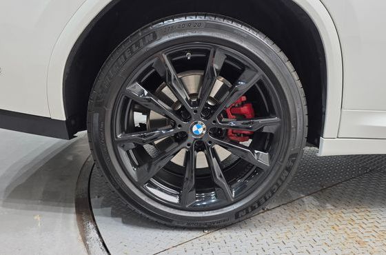 BMW X4 xDrive20i M Sport Pro Special Edition — пробег 8 262 км — фото 5 из 5