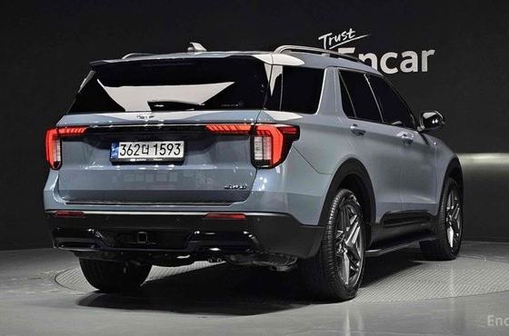 Ford Explorer 2.3 ST-Line 4WD — пробег 27 700 км — фото 2 из 5
