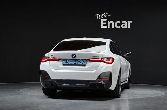 BMW i4 eDrive40 M Sports Pro — пробег 62 167 км — фото 4 из 5
