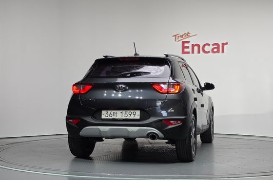 Kia Stonic Diesel 1.6 Prestige — пробег 114 031 км — фото 4 из 5