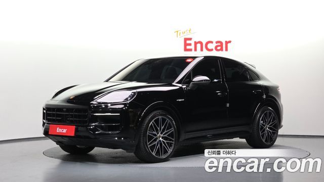 Porsche Cayenne 3.0 E-Hybrid Coupe — пробег 7 369 км — фото 1 из 5