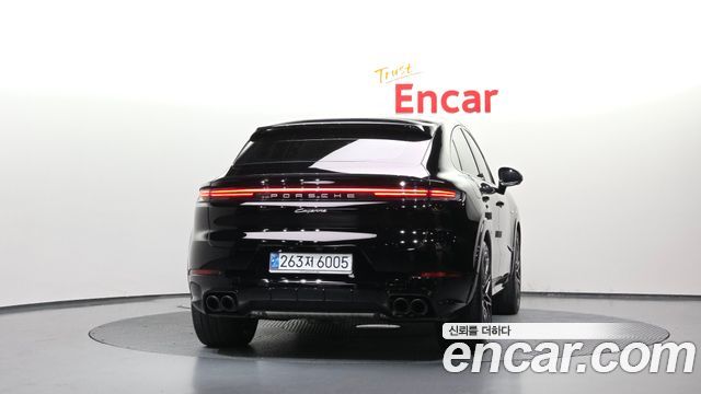 Porsche Cayenne 3.0 E-Hybrid Coupe — пробег 7 369 км — фото 4 из 5