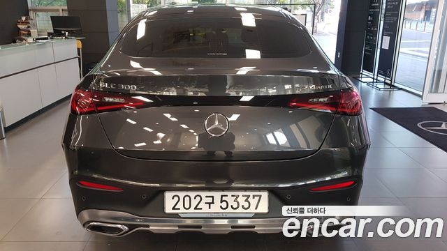 Mercedes-Benz GLC-Class GLC300 4MATIC Coupe — пробег 22 651 км — фото 4 из 5