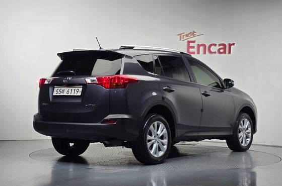 Toyota RAV4 2.5 2WD 4th — пробег 68 109 км — фото 2 из 5