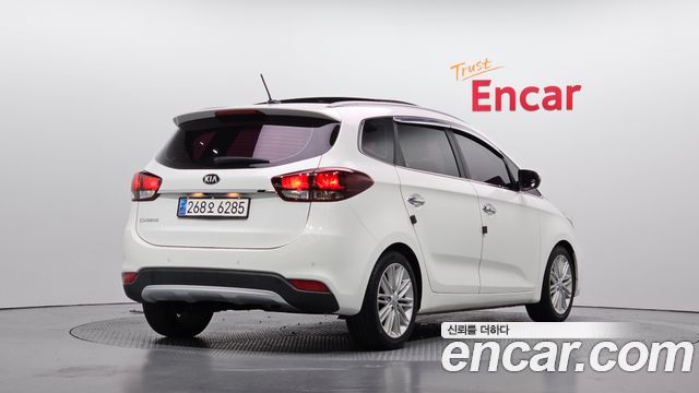 Kia Carens из Кореи Encar