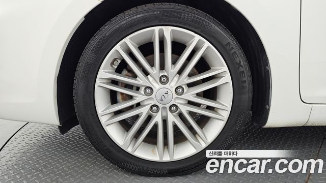 Kia Carens из Кореи Encar