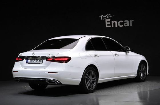 Mercedes-Benz E-Class E350 4MATIC Avantgarde — пробег 73 912 км — фото 3 из 5