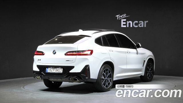 BMW X4 xDrive20i xLine — пробег 74 209 км — фото 2 из 5
