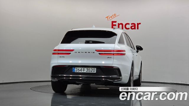 Genesis GV70 2.5T Gasoline AWD — пробег 3 335 км — фото 4 из 5