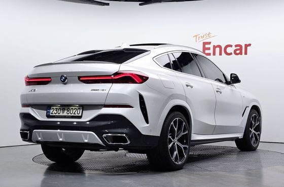 BMW X6 xDrive40i M Sport — пробег 53 480 км — фото 2 из 5