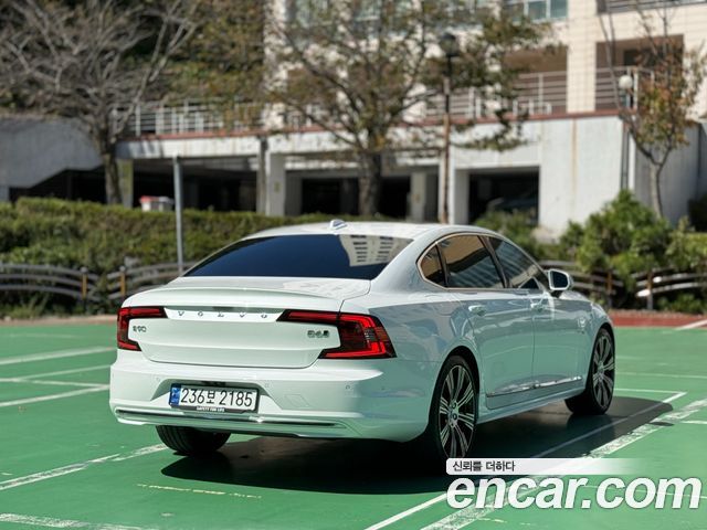 Volvo S90 B6 AWD Ultimate Bright — пробег 32 450 км — фото 4 из 5