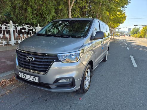 Hyundai Starex 4WD Wagon 12-Seater Smart — пробег 139 598 км — фото 1 из 5
