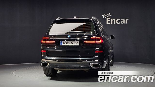 BMW X7 xDrive 40i M Sport 6STR — пробег 37 967 км — фото 4 из 5