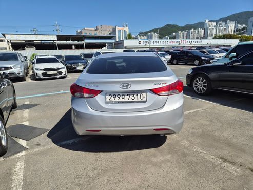 Hyundai AVANTE M16 GDI Deluxe — пробег 69 737 км — фото 2 из 5