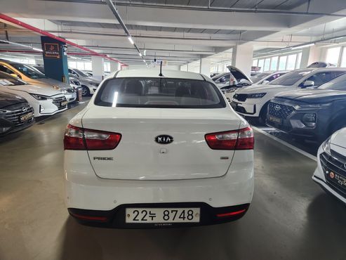Kia pride 1.6 GDI Sedan Prestige — пробег 135 765 км — фото 4 из 5