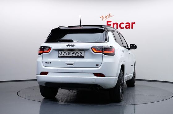 Jeep Compass S 2.4 AWD — пробег 63 760 км — фото 4 из 5