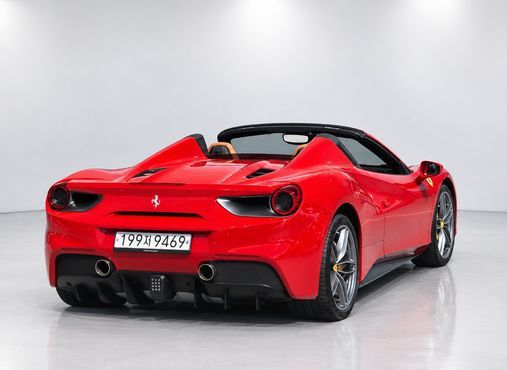 Ferrari 488 3.9 — пробег 16 600 км — фото 2 из 5