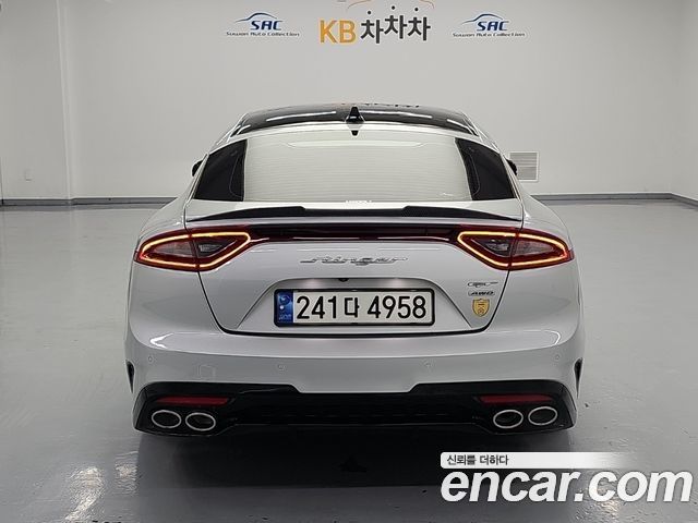Kia Stinger 3.3 Turbo AWD GT — пробег 142 001 км — фото 4 из 5