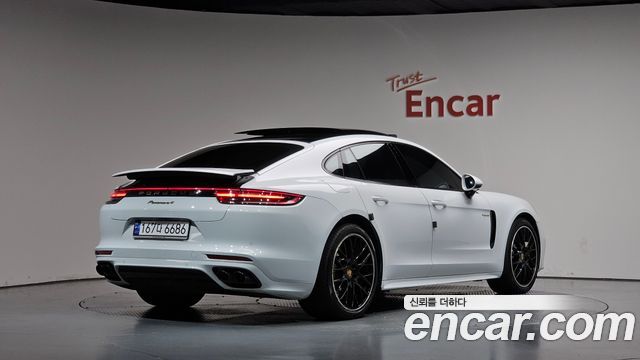 Porsche Panamera 2.9 AWD E-Hybrid — пробег 67 027 км — фото 2 из 5