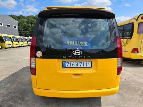 Hyundai Staria L3.5 Kinder Safety Car 15-Seater — пробег 34 000 км — фото 4 из 5