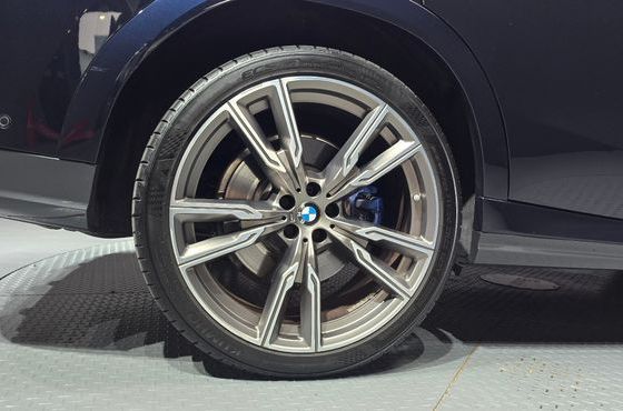 BMW X6 M50i — пробег 62 845 км — фото 5 из 5
