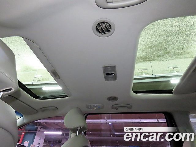 Kia Carnival 9-seater Luxury — пробег 109 505 км — фото 4 из 5