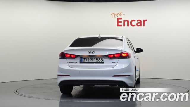 Hyundai AVANTE из Кореи Encar