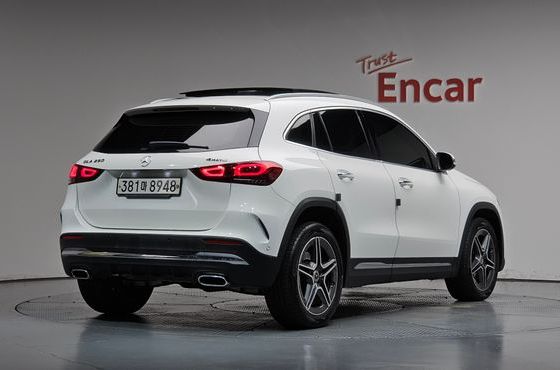 Mercedes-Benz GLA-Class GLA250 4MATIC — пробег 40 787 км — фото 2 из 5