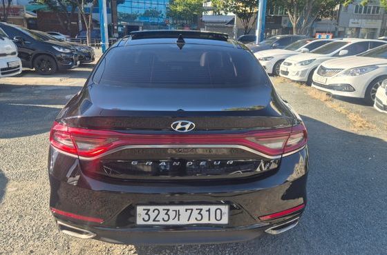 Hyundai Grandeur 2.4 Exclusive Special — пробег 236 795 км — фото 4 из 5