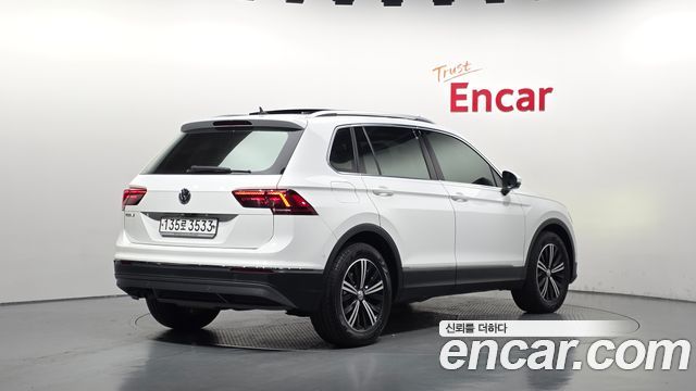 Volkswagen Tiguan 2.0 TDI Prestige — пробег 41 703 км — фото 2 из 5