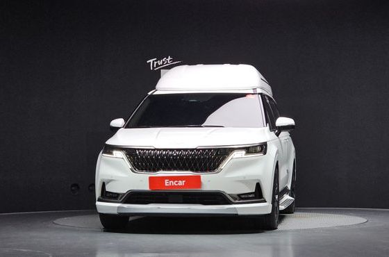 Kia Carnival Gasoline 9-Seater Hi-Limousine Signature — пробег 52 047 км — фото 3 из 5