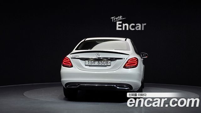 Mercedes-Benz C-Class C220 d Avantgarde — пробег 62 295 км — фото 4 из 5