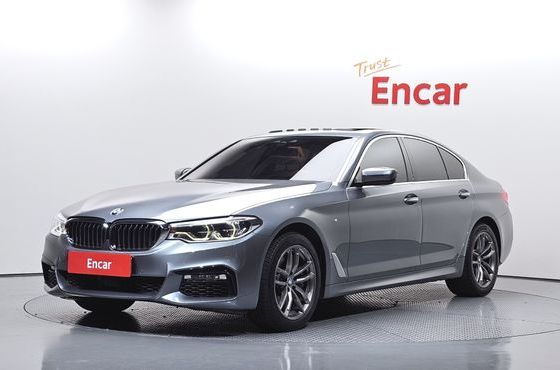 BMW 5-Series 530i xDrive M Sport Package — пробег 74 793 км — фото 1 из 5