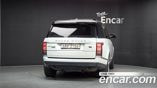 Land Rover Range Rover 4.4 SDV8 Vogue SE DIESEL — пробег 143 614 км — фото 4 из 5