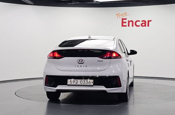 Hyundai Ioniq Value Plus — пробег 135 110 км — фото 4 из 5
